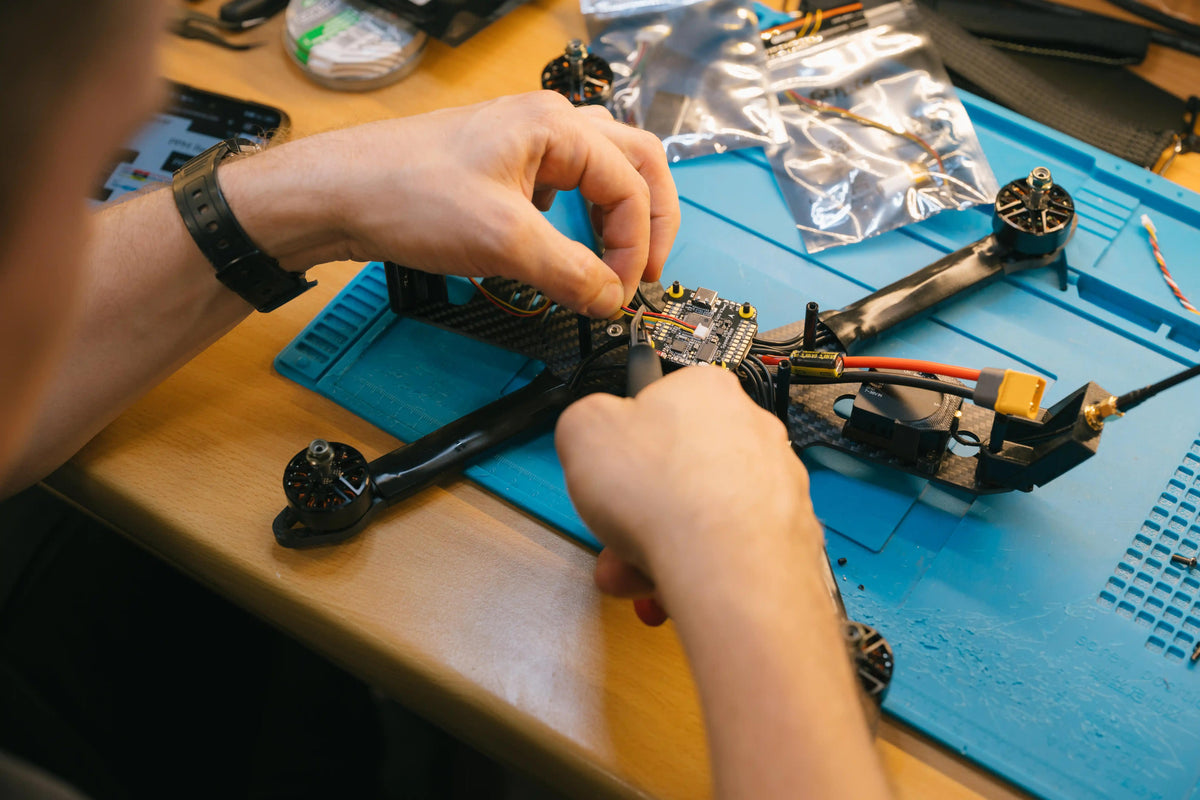 Why Do FPV Drones Crash So Easily? Complete Beginner Crash Prevention Guide - article cover image